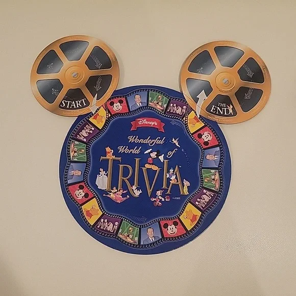 Disney Trivia tin set and extra packs - Picture 4 of 10